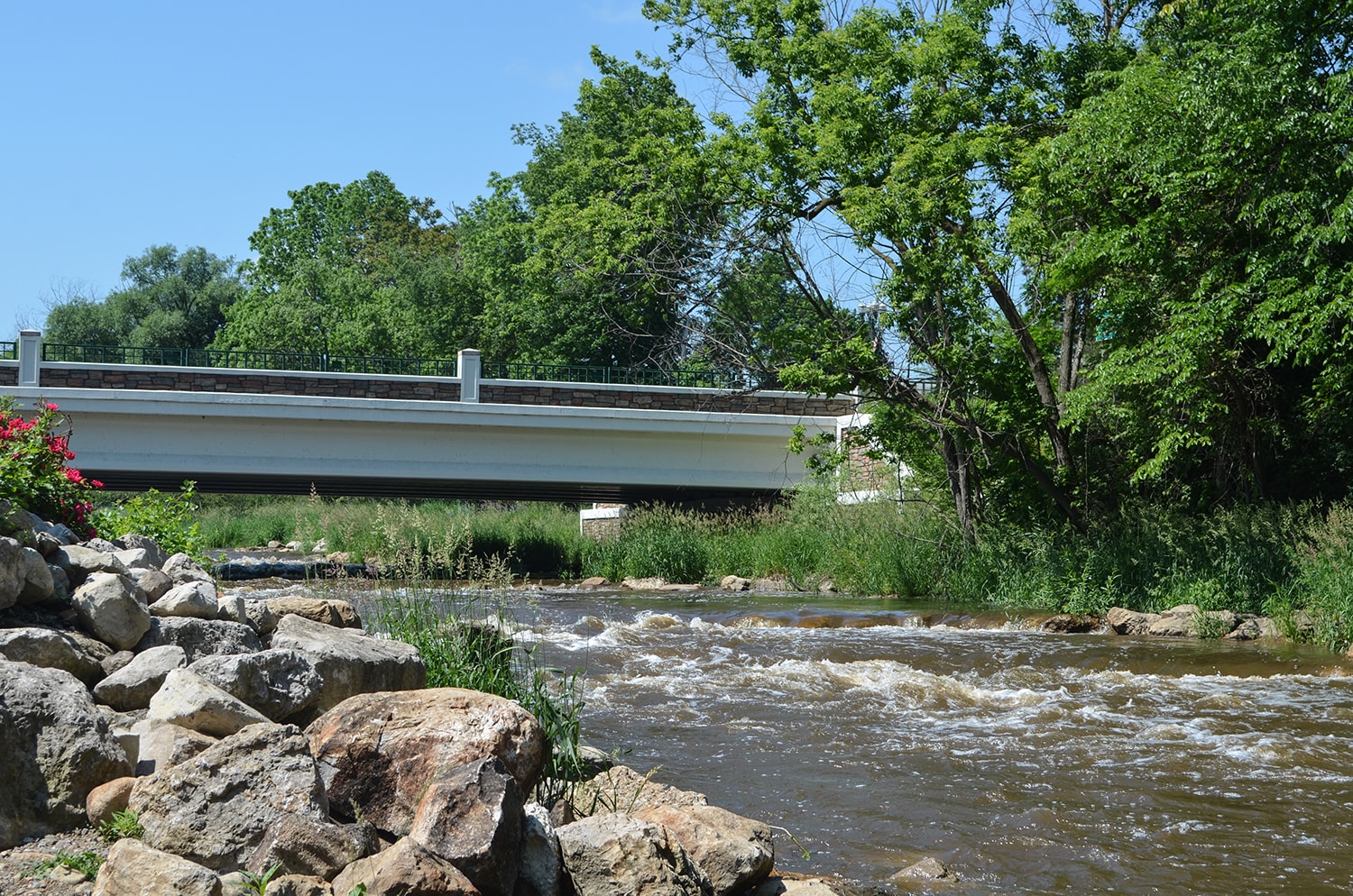 Dexter Bridge over river